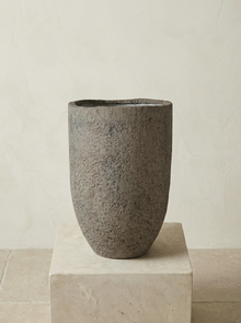 Mountain Hayes Dioriet Grey keramische plantenpot Ø38–52 cm