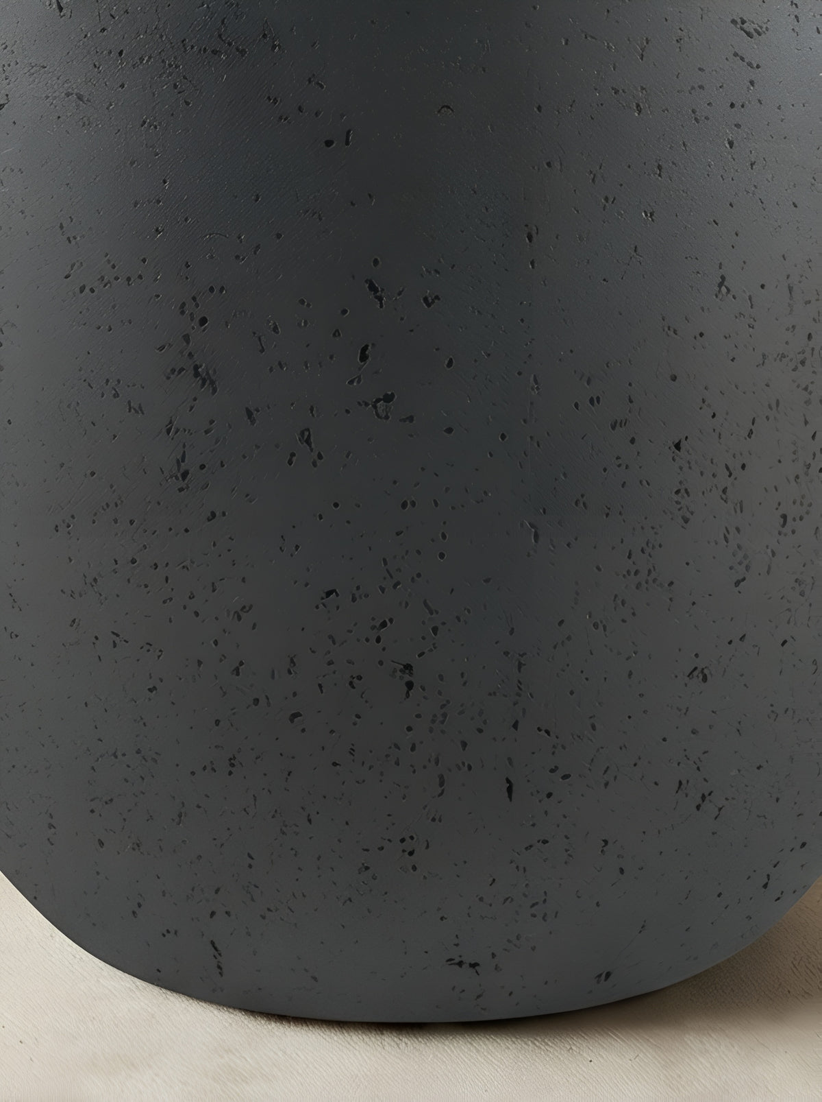 Grigio New Egg Antraciet plantenpot structuur